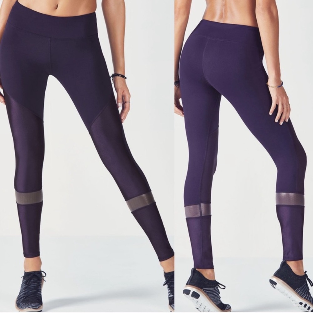Fabletics Brinley Sports Bra & Agnes leggings set